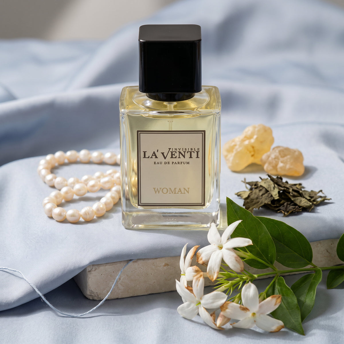 Parfum La'Venti cu note de iasomie, rasina de ambra si patchouli