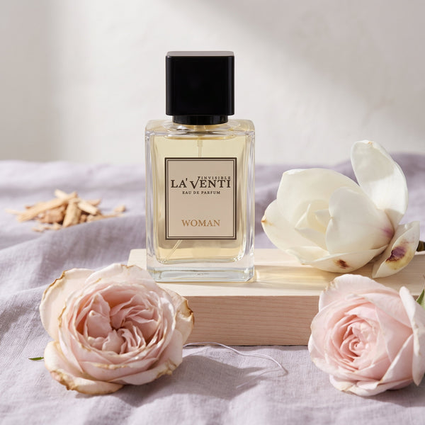 Parfum La'Venti cu note de trandafir, magnolie si lemn de santal