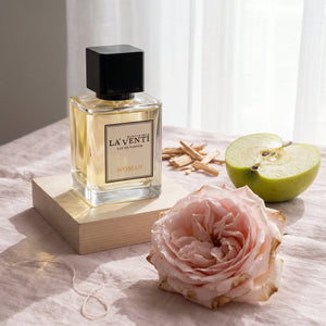 Parfum La'Venti cu note de trandafir, mar verde si lemn de santal