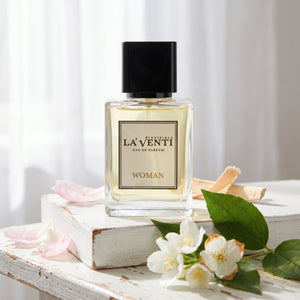 Parfum La'Venti cu note de iasomie, bujor si lemn de santal