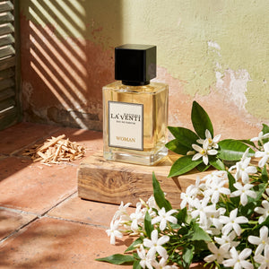 Parfum La'Venti cu note de iasomie, floare de portocal si lemn de santal