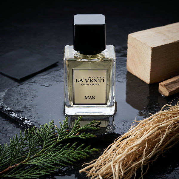 Parfum La'Venti cu note de chiparos, vetiver si mosc