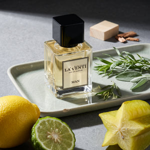 Parfum La'Venti cu note de lamaie, tarhon si salvie