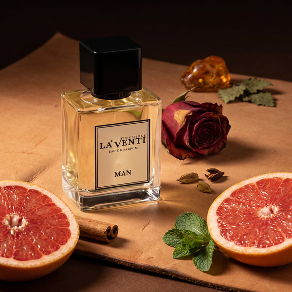 Parfum La'Venti cu note de grepfrut, trandafir si piele