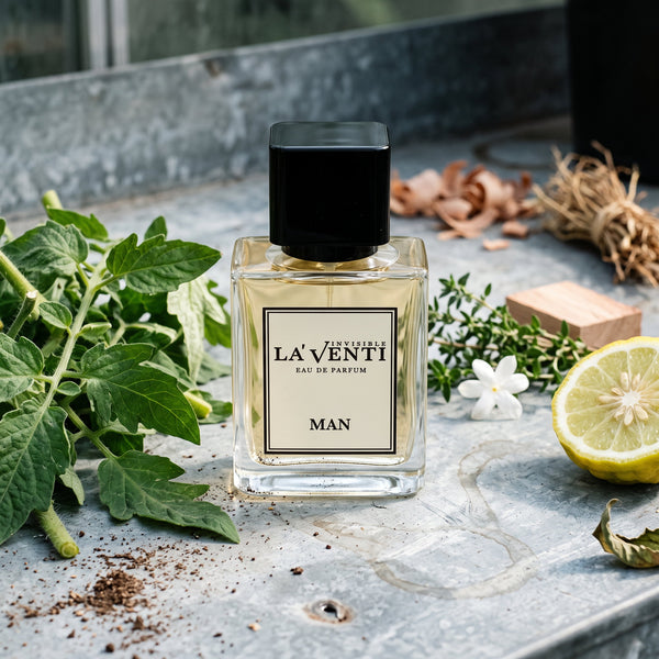 Parfum La'Venti cu note de frunza de rosie, bergamota si vetiver