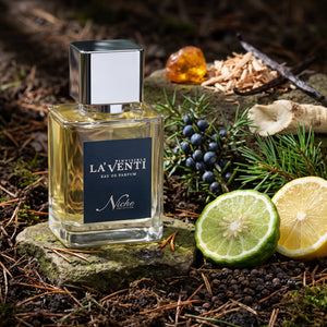 Parfum La'Venti cu note de ienupar, radacina de iris si ace de pin