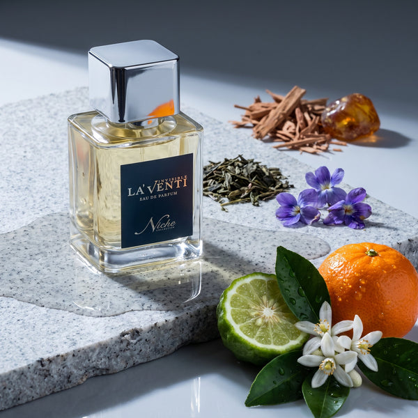Parfum La'Venti cu note de bergamota, neroli si ceai verde