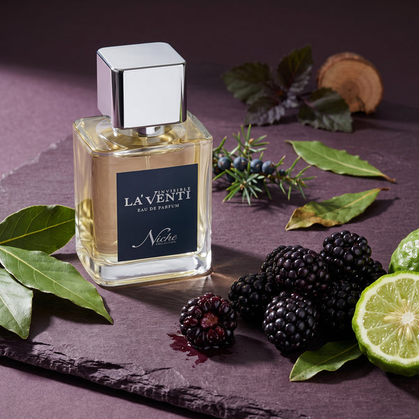 Parfum La'Venti cu note de mure, frunza de dafin si ienupar