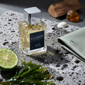 Parfum La'Venti cu note marine, piele si alge