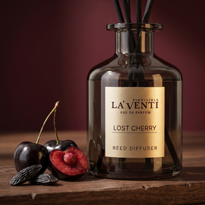 Difuzor de cameră La'Venti Lost Cherry cu cireșe negre și boabe de tonka